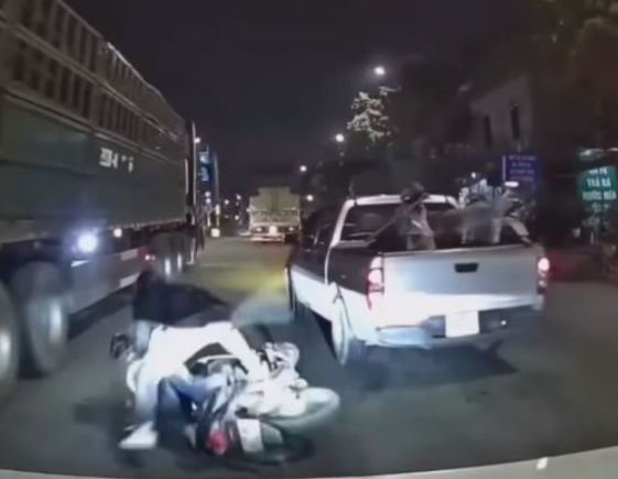 Thôi xong, tài xế ô tô có thể xem xét về t:ội gi:e:t người nếu có dấu hiệu này? Tưởng nhẹ mà hóa ra không hề đơn giản.