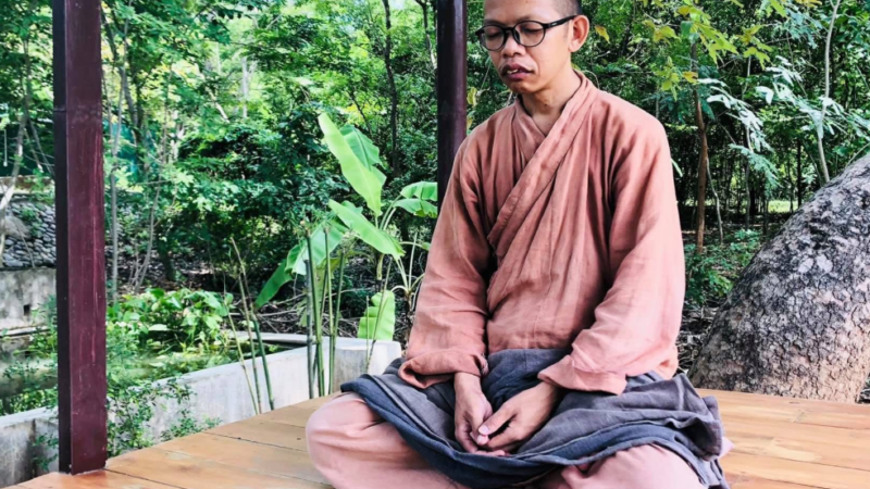 Sư thầy Thích Nhuận Đạt là ai mà đang gây rần rần nhất hôm nay: “Chuyện gì vậy, ông làm chuyện t:ày tr:ời gì thế này đây”