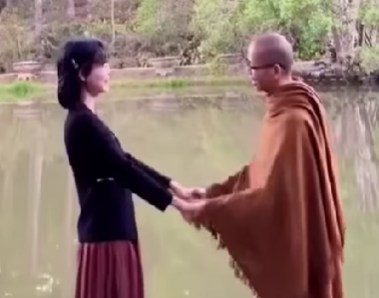 Giáo hội Phật giáo Việt Nam tuyên bố: Ông Thích Nhuận Đạt không còn là tu sĩ Phật giáo.