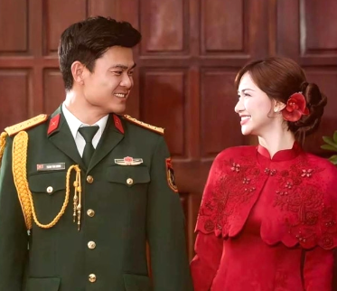 Đại úy Văn Cương đã sang nhà xin cưới Hòa Minzy: “Không như ai kia, không rõ ràng danh phận gì cả”