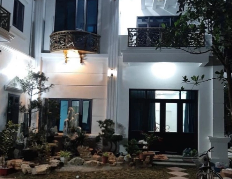 Cận cảnh căn biệt thự trăm tỷ của Hòa Minzy: “Chồng Văn Cương cưới là hưởng hết, số hưởng thật sự”