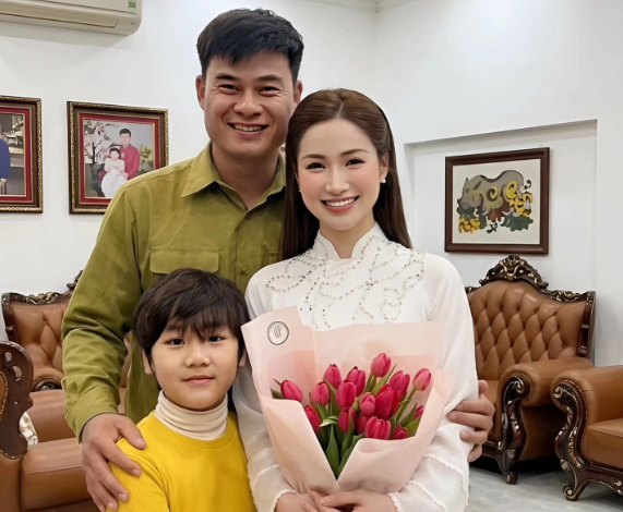 Bé Bo lần đầu lên tiếng nói về tương lai: “Muốn có em rồi, mẹ nhanh nhanh cưới đi”