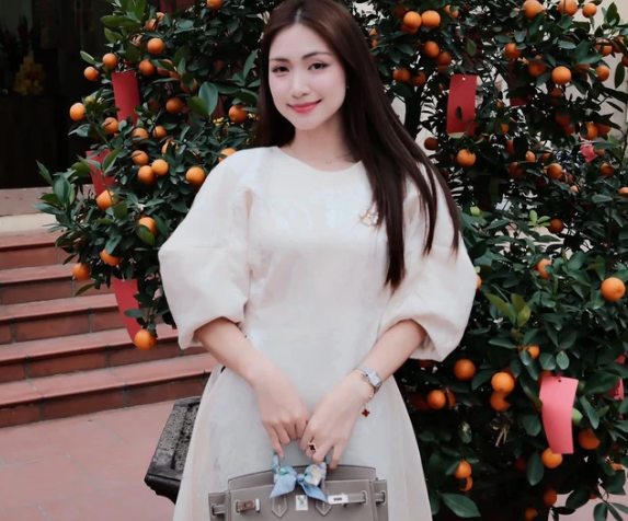 Hòa Minzy lần đầu lên tiếng g:ắt với fan khi bị chư:ởi: “Thẳng thắn đáp lại luôn, không sợ gì nữa”