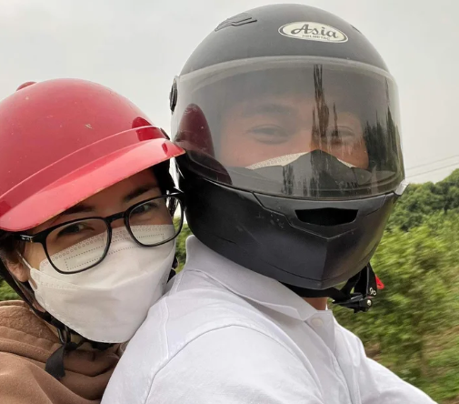 Hòa Minzy và Đại úy Văn Cương đang gặp rắc rối cực lớn khi kho:e y:êu nhau trên MXH: Chuyện gì thế này đây?