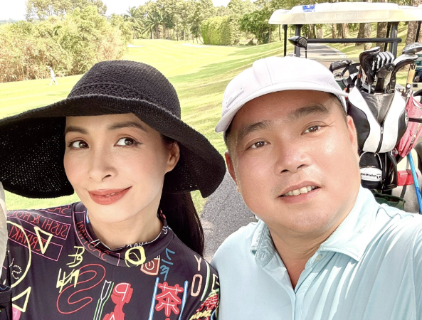 Không thể tin nổi, nhạc sĩ Minh Khang đi lên từ con số 0: Cưới vợ đẹp, có biệt thự sang chảnh ở Sài Gòn.