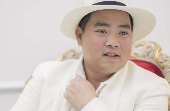 Nhạc sĩ Minh Khang đã lên tiếng xin lỗi sau vụ chưởi tài xế đang gây xôn xao: “Còn khẳng định đây là chuyện riêng của mình”