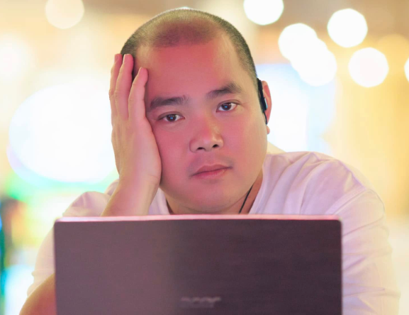 Rõ nguyên nhân khiến nhạc sĩ Minh Khăng văng tục với tài xế Grab: Không thể chấp nhận nổi.