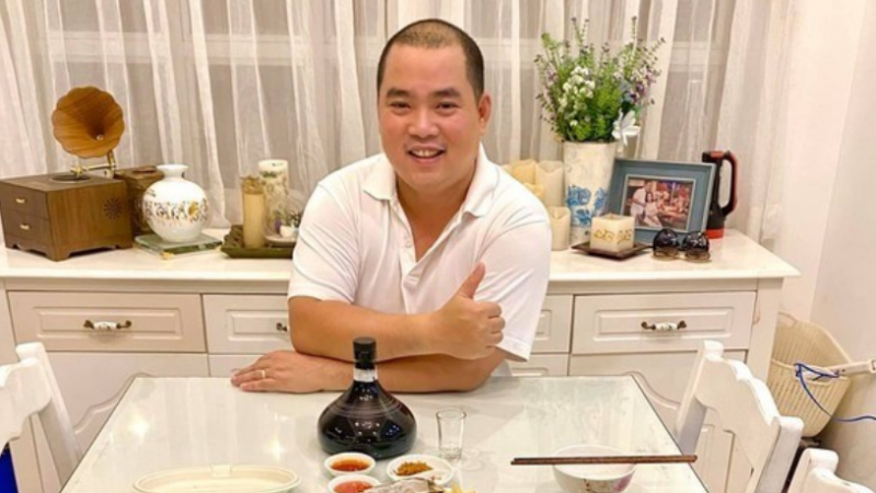 Rõ bên trong căn biệt thự của người mẫu Thúy Hạnh và nhạc sĩ Minh Khang: Toàn hàng hiệu, sang chảnh, xa hoa bậc nhất.