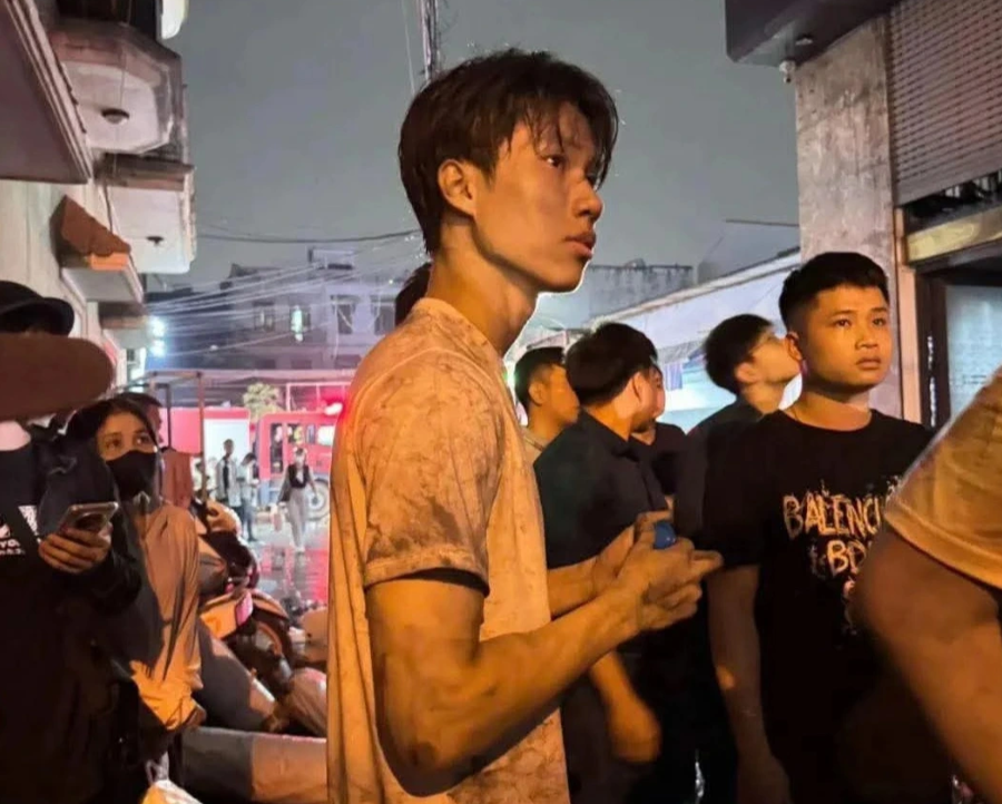 Rõ danh tính và chân dung của nam sinh li:ều mình vào cứu người trong vụ ch:áy ở Hà Nội: Anh đã phải giấu mẹ và gia đình về chuyện này.