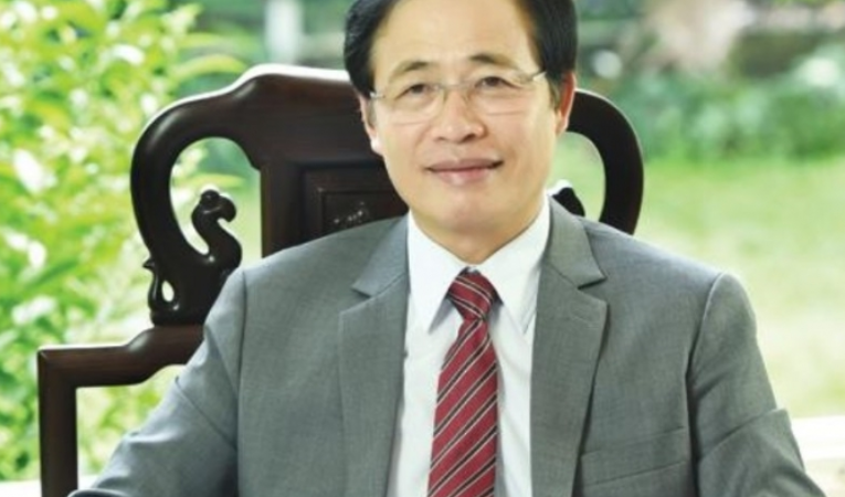 Rõ chân dung ông chủ Bảo Tín Minh Châu 30 năm lăn lội với nghề ‘buôn vàng’: Ông từng gây tranh cãi khi nói về phụ nữ.