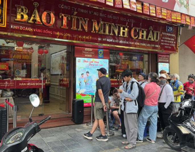Rõ tình trạng khác lạ của Bảo Tín Minh Châu khi hoạt động trở lại: Có nhiều cái bất thường lắm!