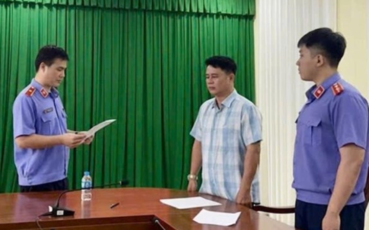 Thôi xong, b:ắt nguyên Phó Thủ trưởng và điều tra viên vụ nữ sinh t:ai n:ạ::n giao thông t:uvo:ng ở Vĩnh Long.