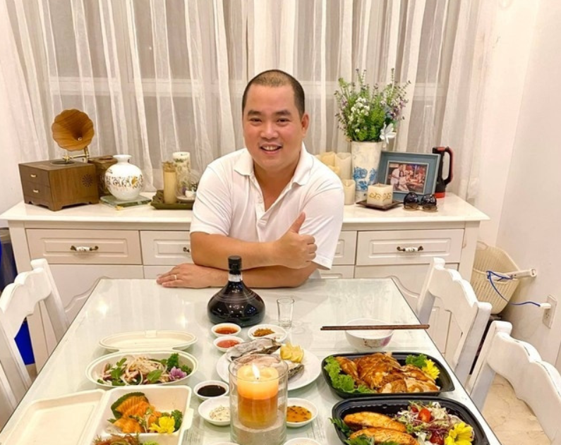 Từng phải v:ay tận 60 triệu để làm đám cưới nhưng giờ nhạc sĩ Minh Khang có cuộc sống giàu có khó tin: Công nhận nghề nhạc sĩ kiếm nhiều tiền thật!