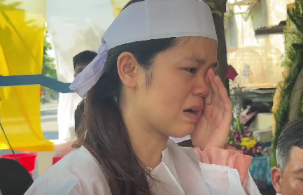 Rõ động thái mới nhất của vợ tài xế bị sa:tha:i ở Quảng Trị: Nhìn xót thật sự.