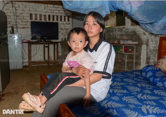 Cảm động thật sự, bé gái 16 tuổi nuôi 3 em nhỏ tuyên bố ngừng nhận thêm tiền: Số tiền 4,5 tỷ là quá đủ rồi