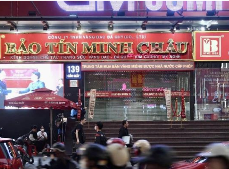 Cuối cùng thì Bảo Tín Minh Châu cũng lên tiếng sau khi ông Vũ Minh Châu bị kh:ởi t:ố: Nói câu không ngờ tới.