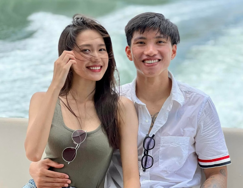 Thôi xong Đoàn Văn Hậu, chuyến này rần rần rồi: L:ộ liễu quá mà.