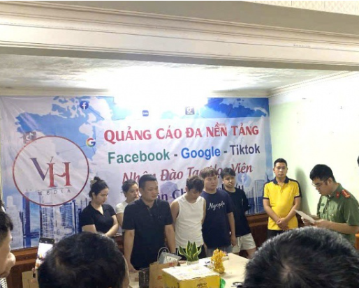 Tri:ệt xóa đường dây ‘Đô::ng y gi:a truy::ền 4 đời’ trên phây búc: Đáng đời lắm.