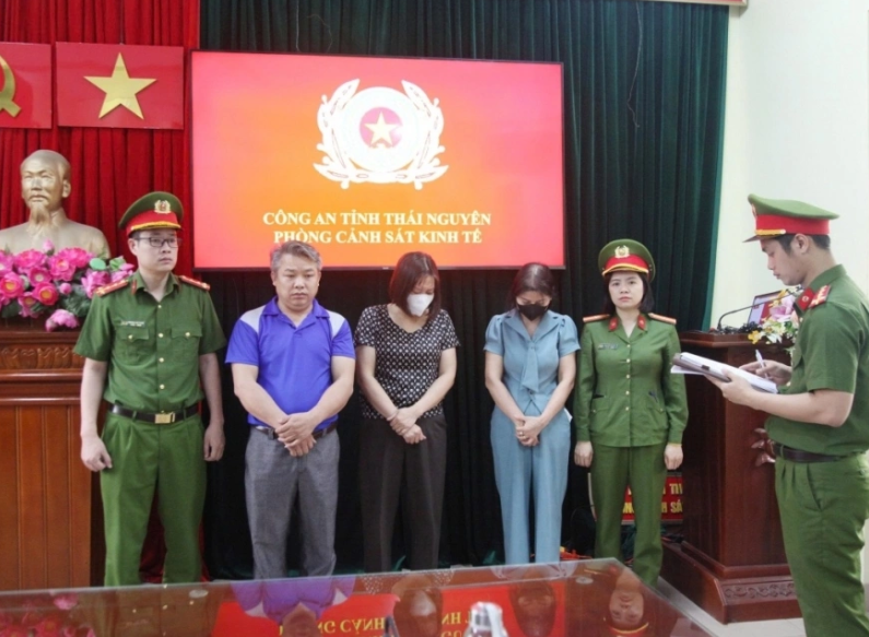 B:ắt ông chú kỹ tính và hiệu trưởng mầm non trong vụ vụ tuồn th:ịt lợ:n b:ệnh vào trường học: Đáng sợ thật.