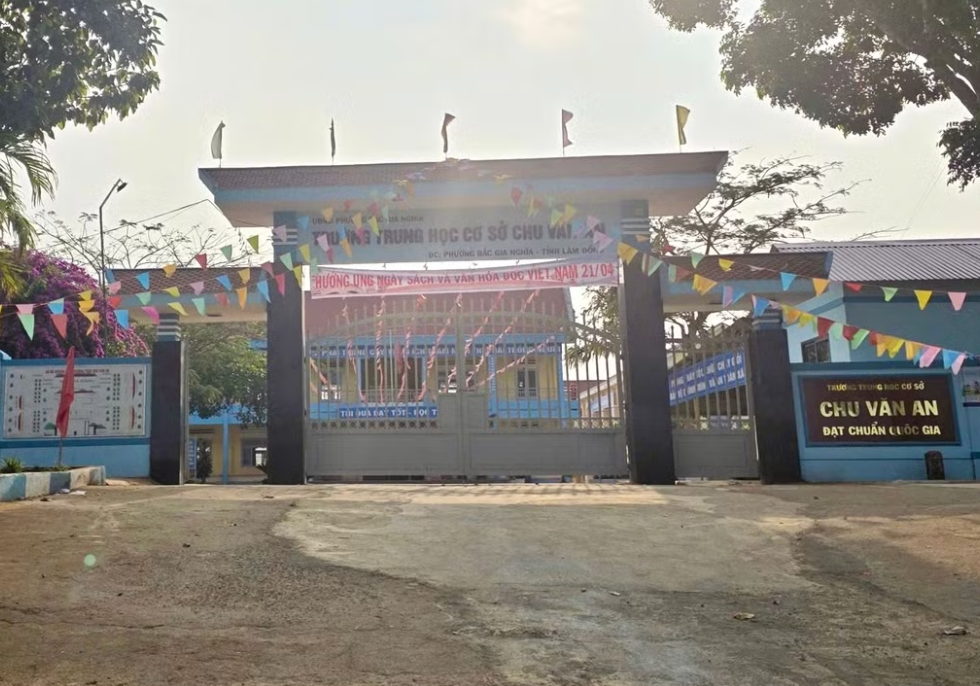 Chuyện gì thế này: Nam sinh lớp 9 ở Lâm Đồng ngất xỉu rồi t:uvo:ng trong giờ thể dục, vẫn chưa rõ nguyên nhân