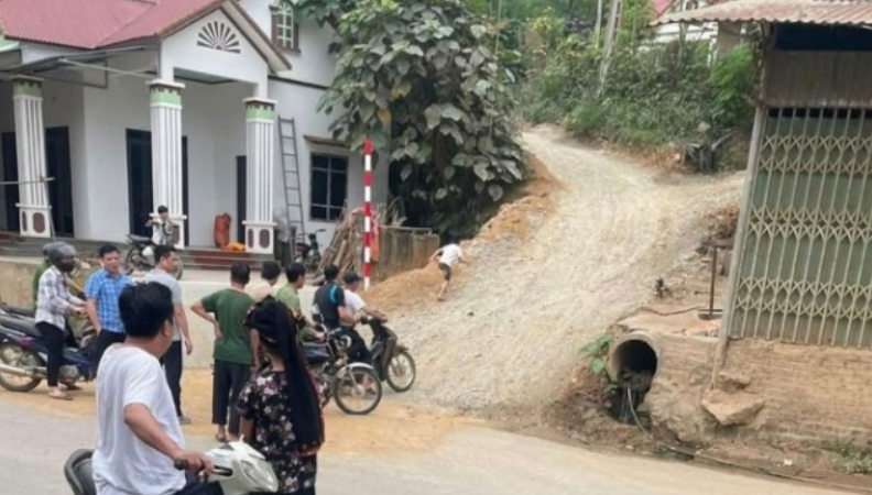 Bé trai 12 tuổi ngh:i bị cha đ::á:nh t:uvo*g rồi đem chôn vội trên đồi: Lời khai của người cha, bức xúc quá !