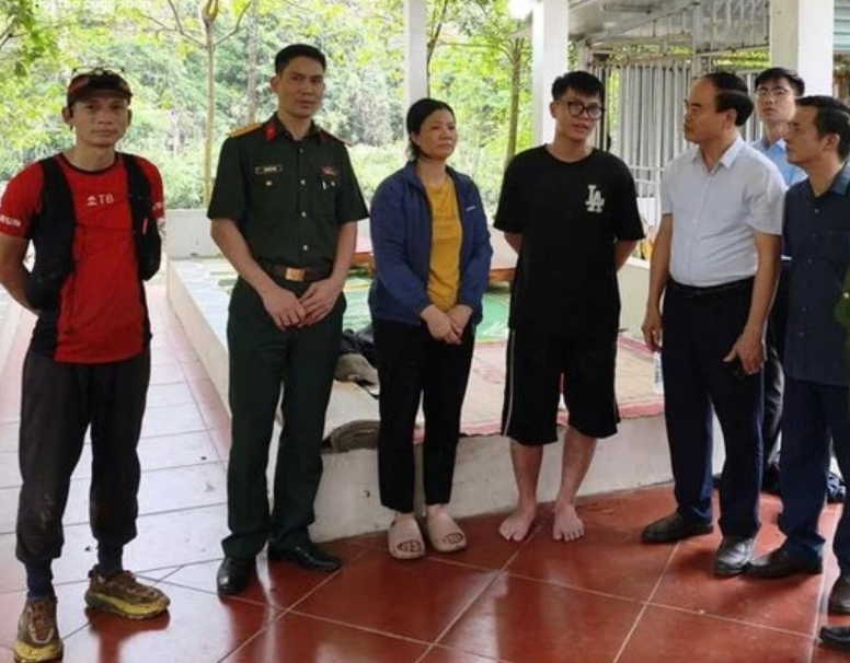 Tin được không: Nam sinh m:ất tích ở Tam Đảo được tìm thấy nhờ ảnh gửi bạn gái.