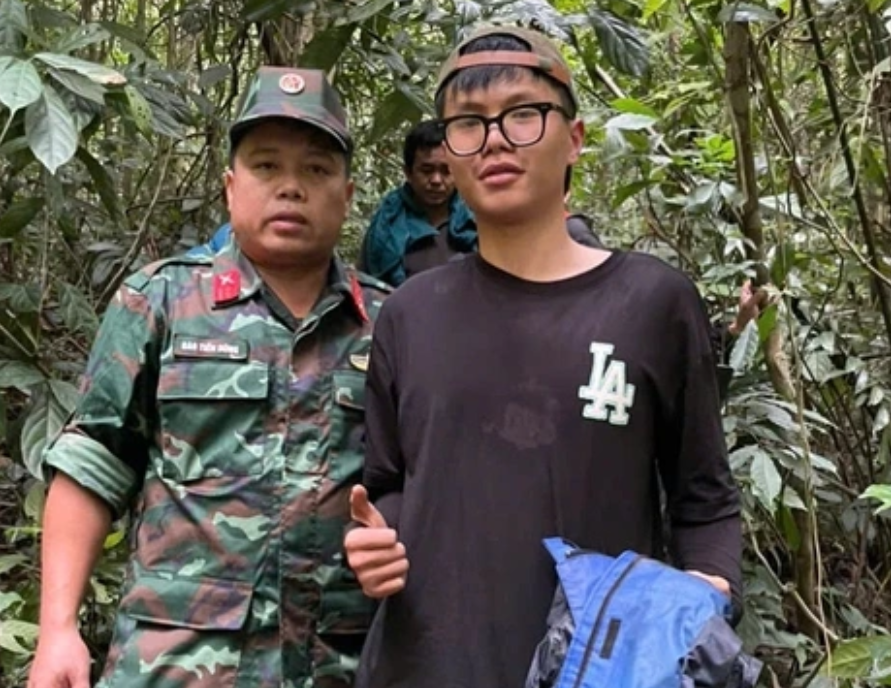 Nam sinh m:ất tích 37 giờ ở Tam Đảo lên tiếng, xúc động: ‘Cảm ơn các chú đã cứu cháu’.
